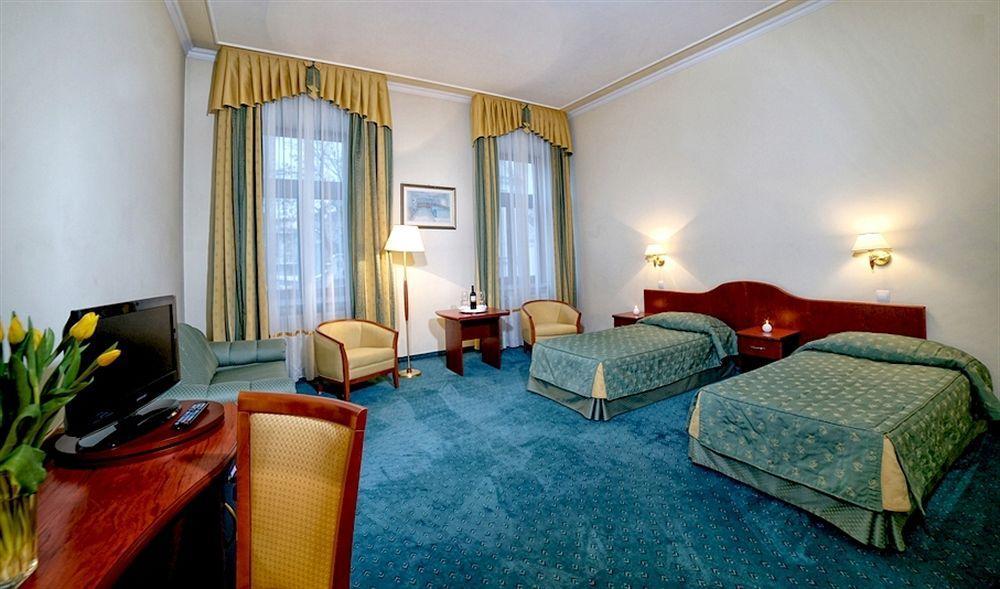 Hotel Palace Europa Lublin Exterior foto