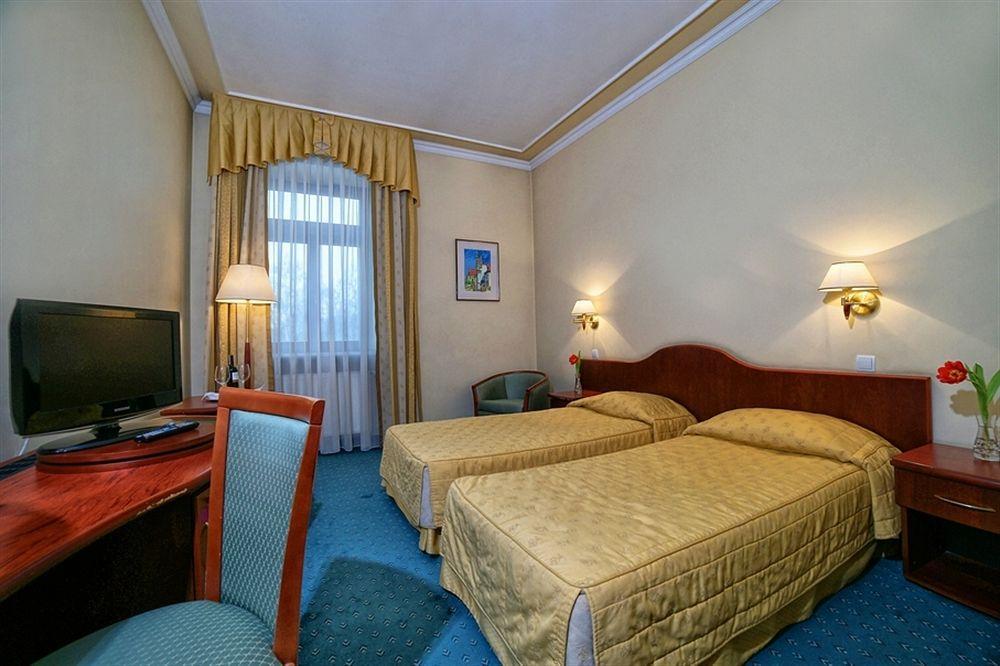 Hotel Palace Europa Lublin Exterior foto